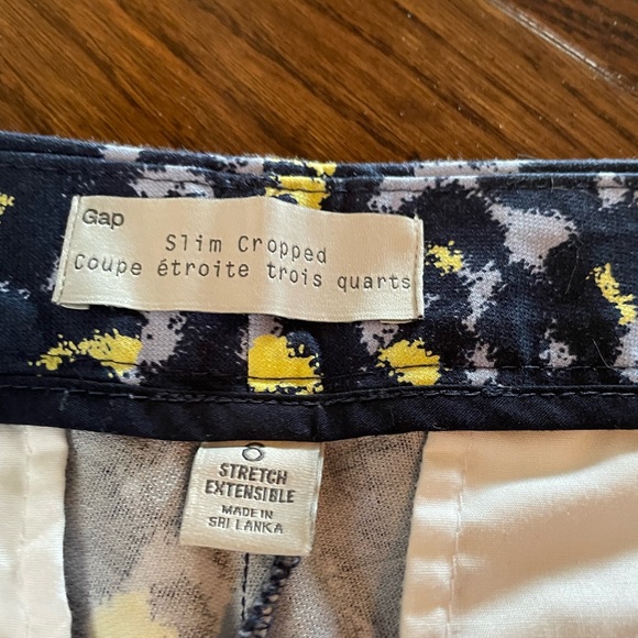Gap capris - Picture 3 of 3